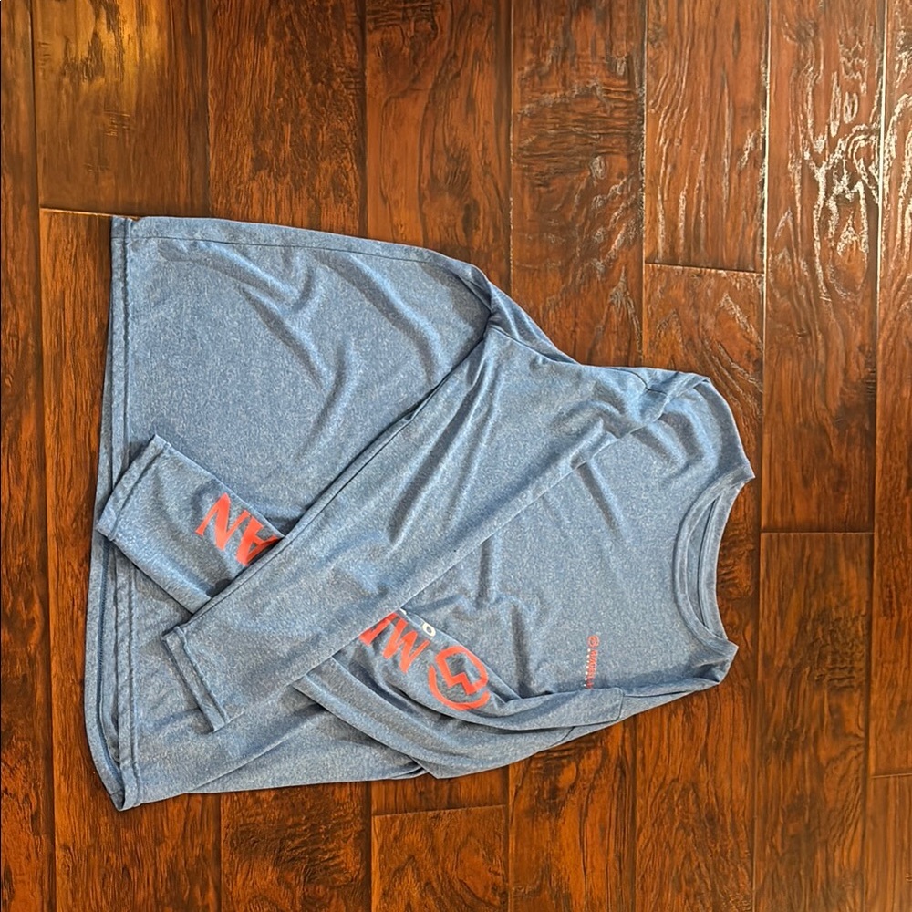 Magellan Outdoors Blue Long Sleeve Tee